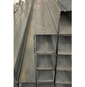 Tube décapés carré 15x15x1,5  longueur 6,15 m