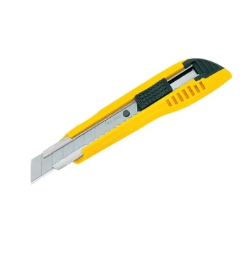 Cutter à chargeur 18 mm TAJIMA